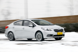 测试起亚K3 1.8L 自动Premium