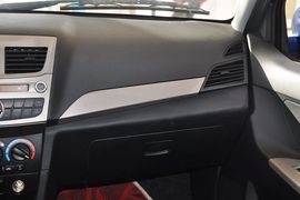 2012款一汽夏利N3三厢1.0L手动实用型