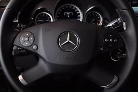 2013款奔驰E300L时尚型豪华版