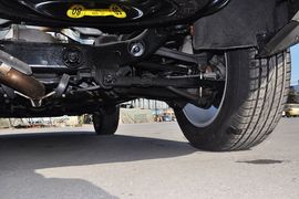 2013款沃尔沃XC90 2.5T行政版