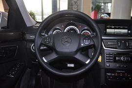 2013款奔驰E260L时尚型到店实拍