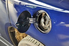 2013款Jeep指南者2.4L豪华版到店实拍