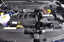 2013款Jeep指南者2.4L豪华版到店实拍