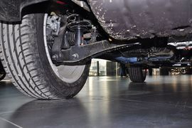 2013款Jeep指南者2.4L豪华版到店实拍