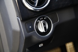 2013款北京奔驰GLK300 4MATIC豪华型试驾实拍