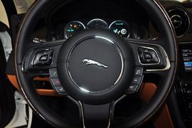 2013款捷豹XJL 3.0SC四驱旗舰商务版