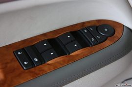 车门内部控制面板