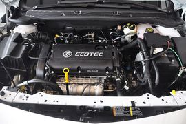 2013款别克英朗XT 1.6L手动进取版到店实拍