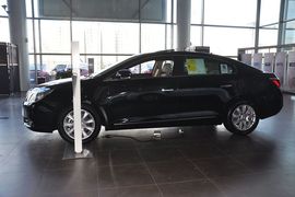 2012款别克君越2.4L雅致版到店实拍