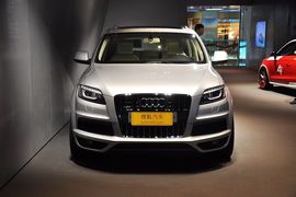 2013款奥迪Q7 35TDI专享型