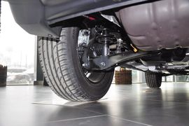2013款Jeep自由客2.4L炫黑运动版