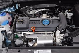 2013款大众帕萨特1.4TSI DSG蓝驱版