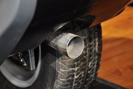 2012款铃木吉姆尼1.3L手动JLX导航版