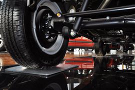 2012款铃木吉姆尼1.3L手动JLX导航版