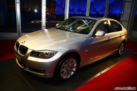 2009款宝马320i