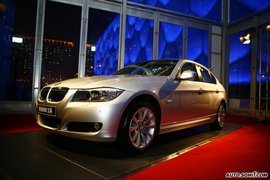 2009款宝马320i