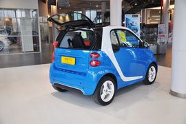 2013款smart fortwo 1.0MHD冰炫特别版