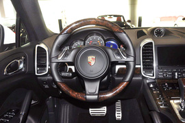 2011款保时捷Cayenne
