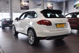 2011款保时捷Cayenne