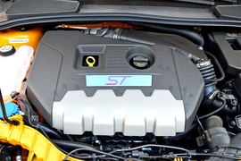 进口福特福克斯ST 2.0T 两厢热血橙版