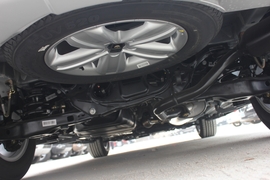 2013款吉利英伦SX7 2.4L自动尊贵型(99071)