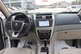 2013款吉利英伦SX7 2.4L自动尊贵型(99071)