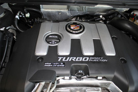 2013款凯迪拉克XTS 2.0T豪华型到店实拍