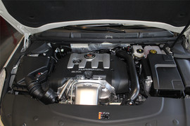 2013款凯迪拉克XTS 2.0T豪华型到店实拍