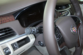 2013款凯迪拉克XTS 2.0T豪华型到店实拍