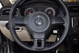 2012款大众速腾1.6L手动舒适型