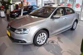 2012款大众速腾1.6L手动舒适型