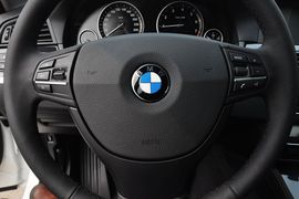 2013款宝马520i典雅型