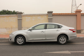 2013款新天籁东莞实拍