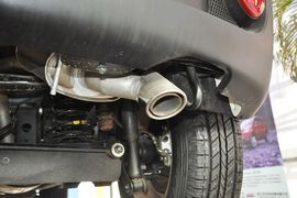 2011款双龙爱腾2.3L四驱豪华版