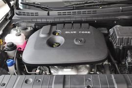 2012款长安逸动1.6L自动豪华型