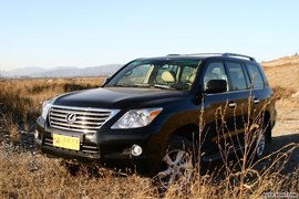 LX570外观