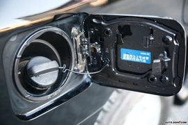LX570外观