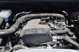 2011款双龙爱腾2.3L两驱精英版