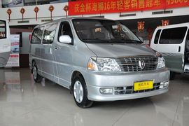 2011款金杯阁瑞斯智领2.0L豪华型9座