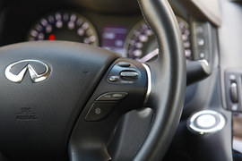 2012款英菲尼迪M25L奢华版试驾实拍