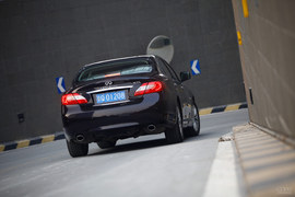 2012款英菲尼迪M25L奢华版试驾实拍