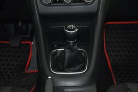 2012款大众高尔夫1.6L手动时尚型