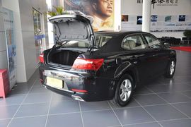 2013款华泰路盛E70 2.0L自动舒适型