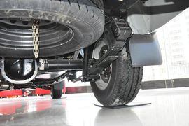 2013款郑州日产D22 KA24两驱标准型