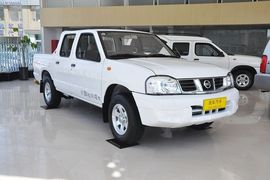 2013款郑州日产D22 KA24两驱标准型