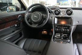 捷豹XJ 2013款巅峰创世版四座实拍