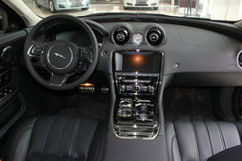 捷豹XJ 2013款巅峰创世版四座实拍