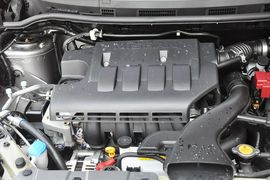 2013款启辰D50 1.6L自动时尚版