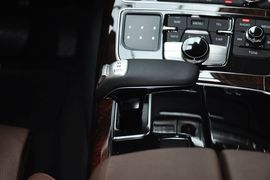 2013款奥迪A8L 45TFSI舒适型