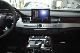 2013款奥迪A8L 45TFSI舒适型